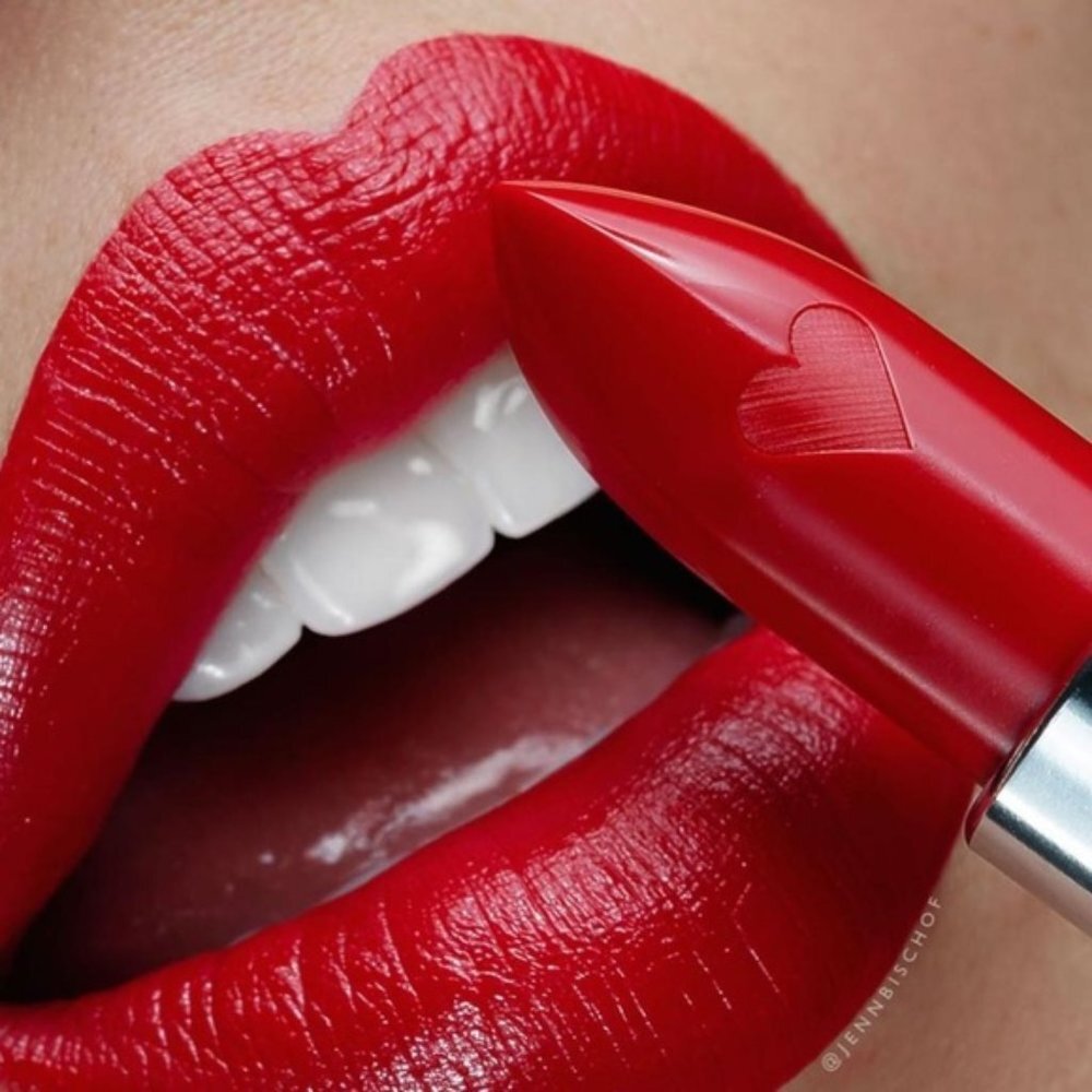 NYX Satin Lipstick Shout Loud "Red Haute"